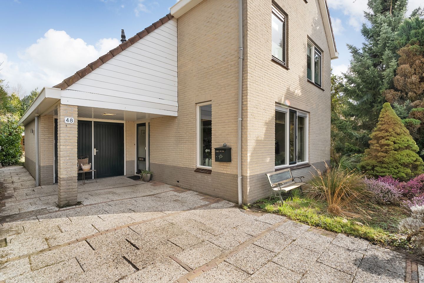 Photo 40 of Luteynmarke 48