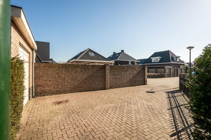 Foto 32 van Den Oven 25