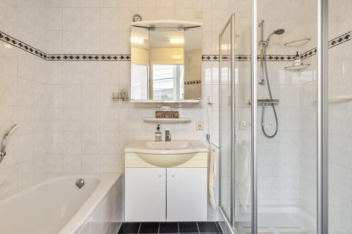 Foto 19 van De Ruijterstraat 15