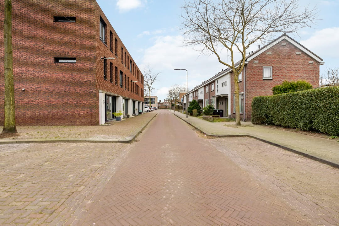 Photo 26 of De Ruijterstraat 15