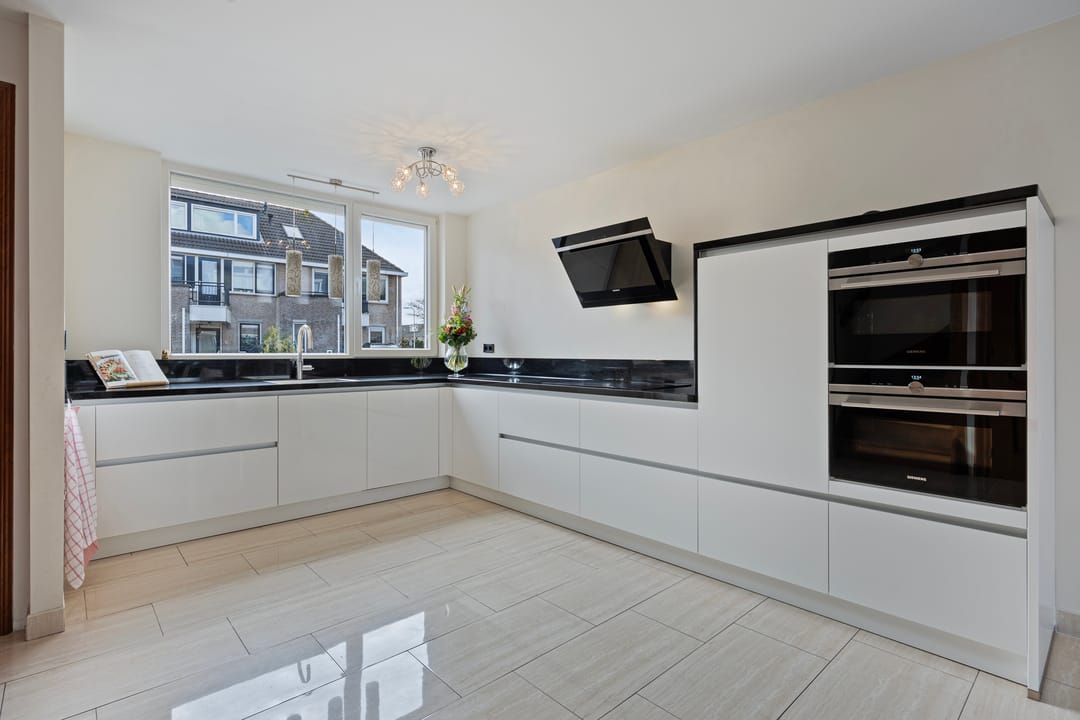 Foto 2 van Bachstraat 99