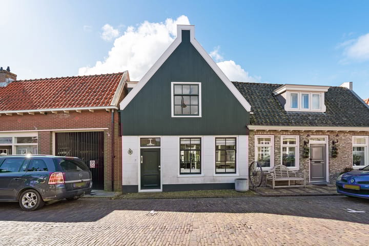 Photo 7 of Zuideinde 36