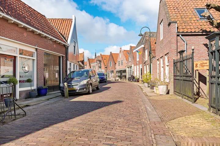 Photo 9 of Zuideinde 36