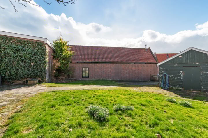 Photo 24 of Zuideinde 36