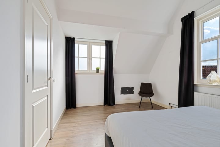 Photo 34 of Zuideinde 36