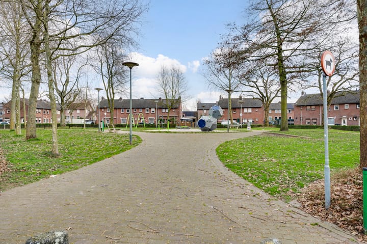 Foto 33 van Koningin Regentesselaan 142