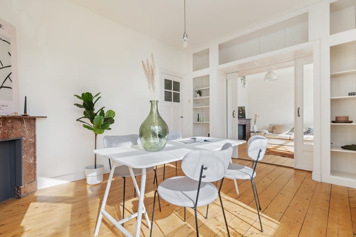 Photo 2 of Amalia van Solmsstraat 13