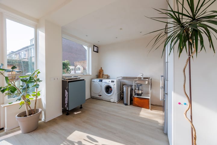 Foto 9 van Adagiostraat 73