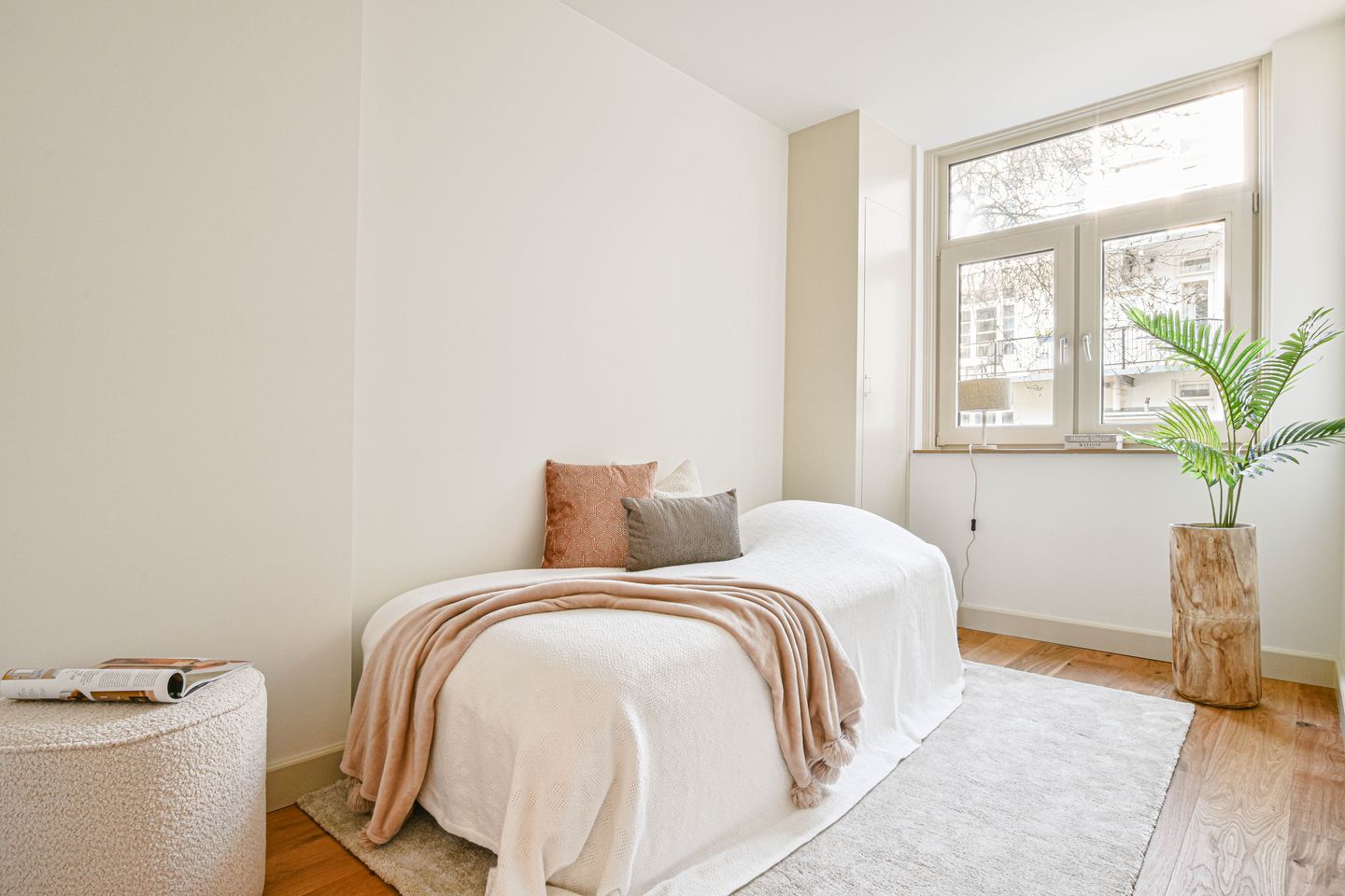 Foto 14 van James Cookstraat 4-1