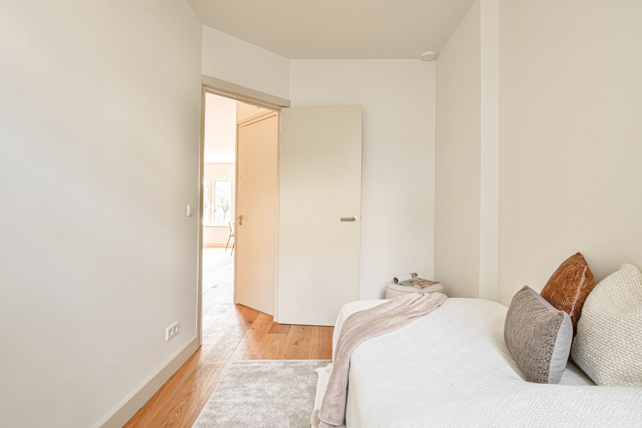 Foto 15 van James Cookstraat 4-1