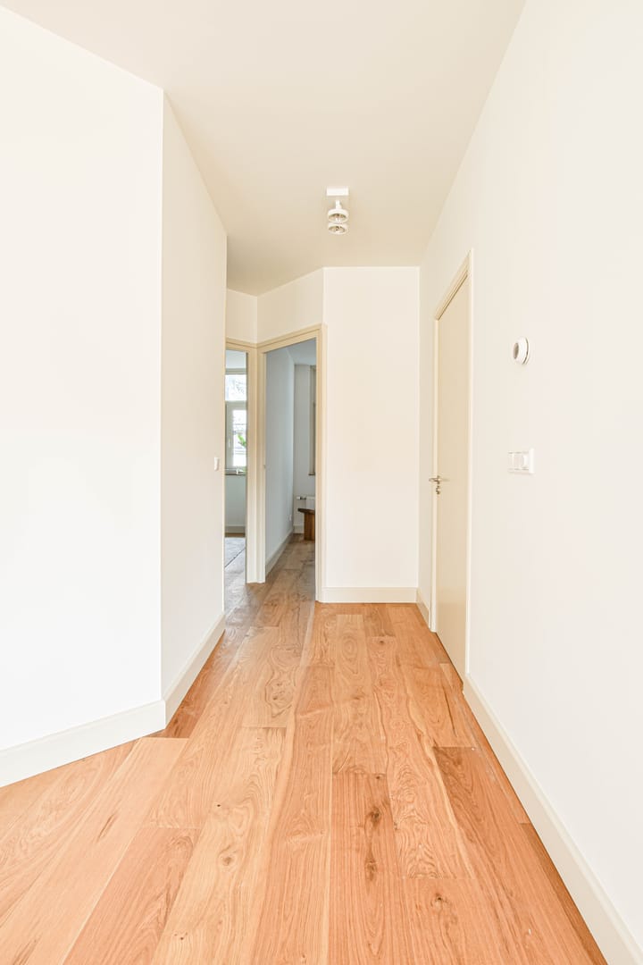 Foto 17 van James Cookstraat 4-1