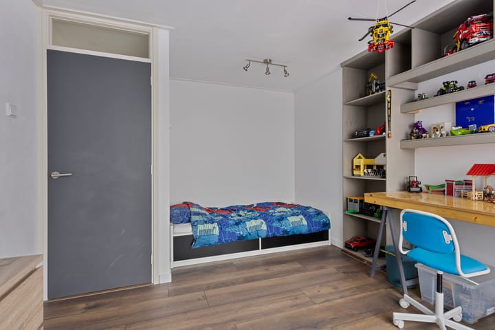 Foto 16 van Meeuwenstraat 5