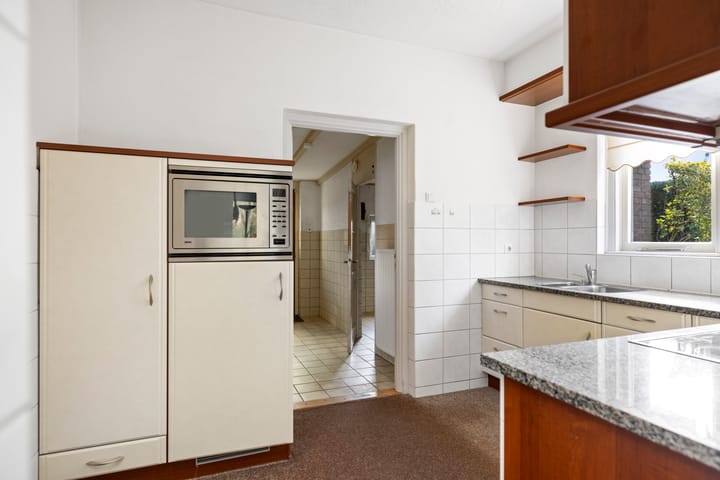 Foto 11 van Scharfstraat 2