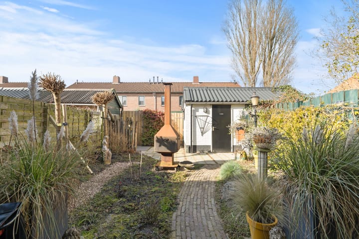 Foto 28 van Leeuwerikstraat 6