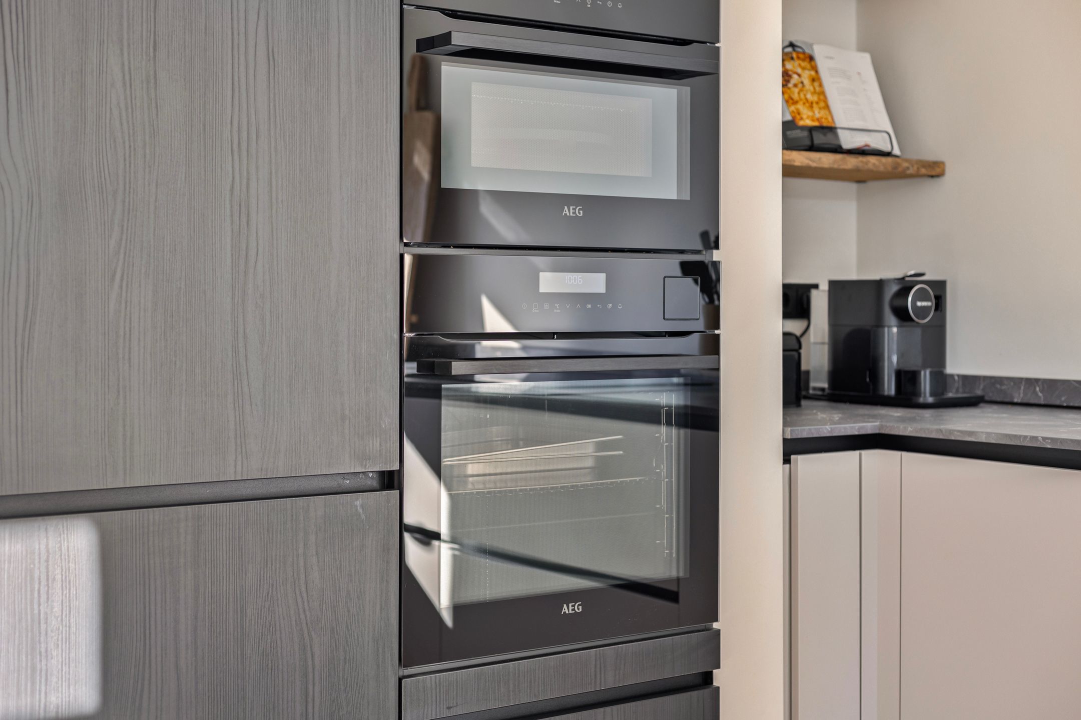 Foto 18 van Schuttevaerstraat 14