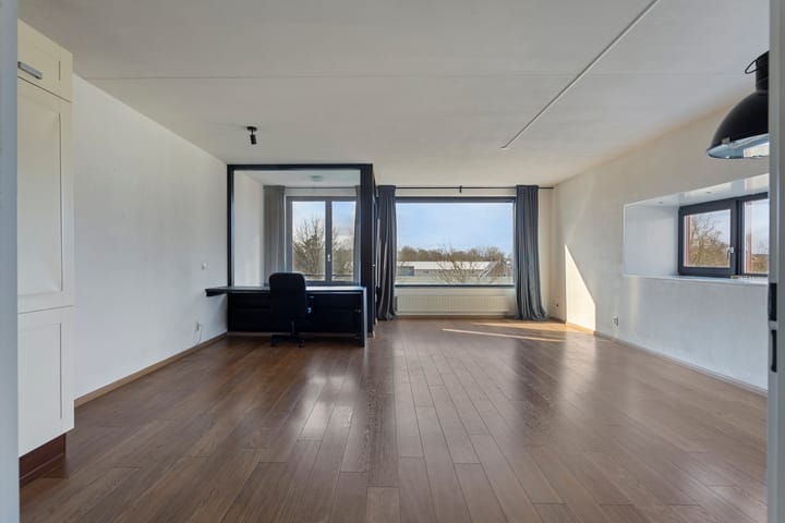 Photo 8 of De Klok 64