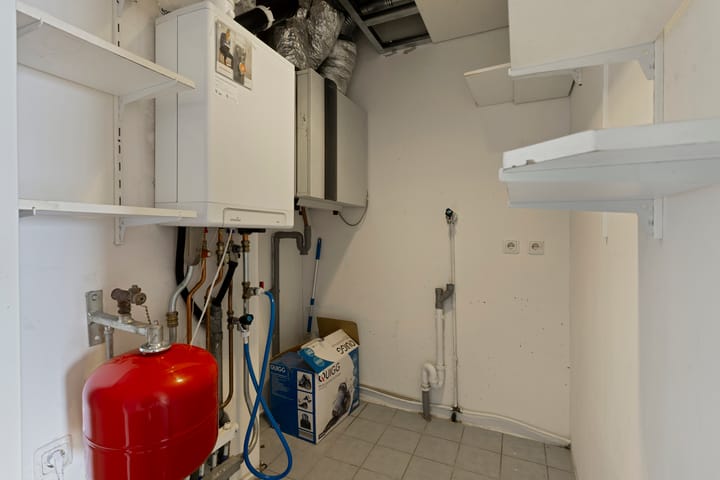 Photo 20 of De Klok 64