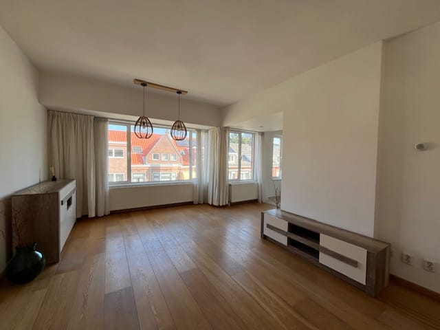 Foto 2 van Van Beuningenstraat 18-B