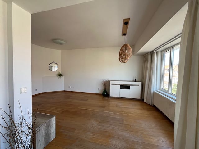 Foto 11 van Van Beuningenstraat 18-B