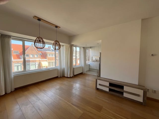 Foto 15 van Van Beuningenstraat 18-B