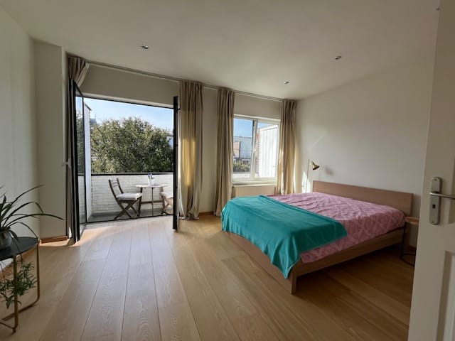 Foto 20 van Van Beuningenstraat 18-B