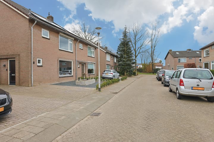 Foto 21 van Dr. Ariënsstraat 8