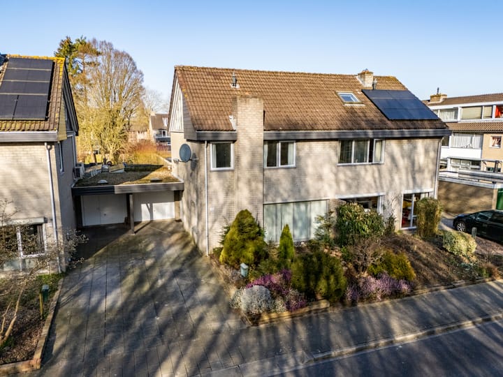 Foto 32 van Adelaarstraat 21