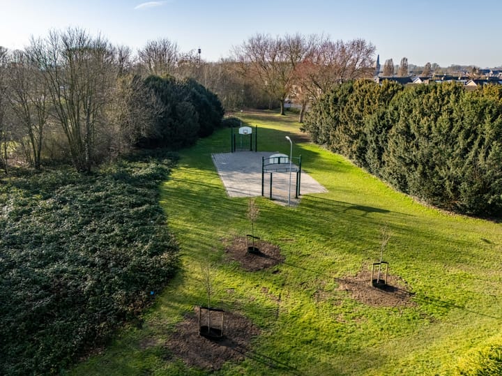 Foto 37 van Adelaarstraat 21