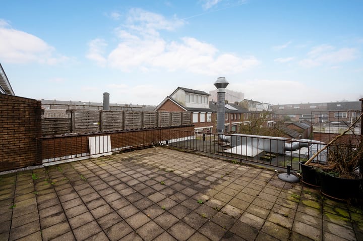 Foto 17 van Van Nesstraat 17-A