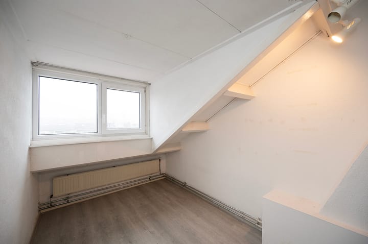 Foto 25 van Van Nesstraat 17-A