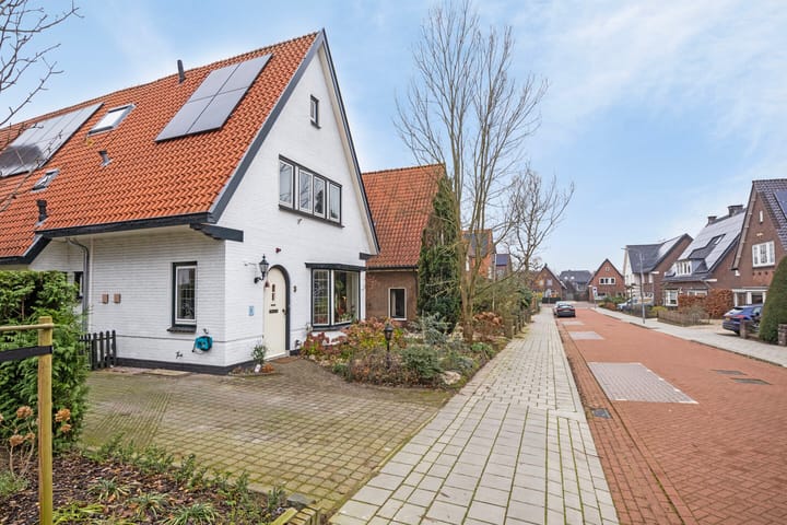 Foto 66 van van Irhovenlaan 3