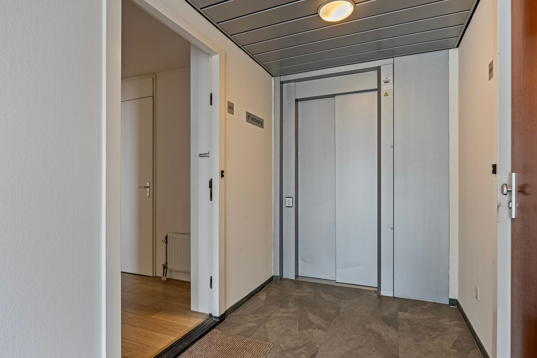 Foto 12 van Dr. Lelykade 238-B