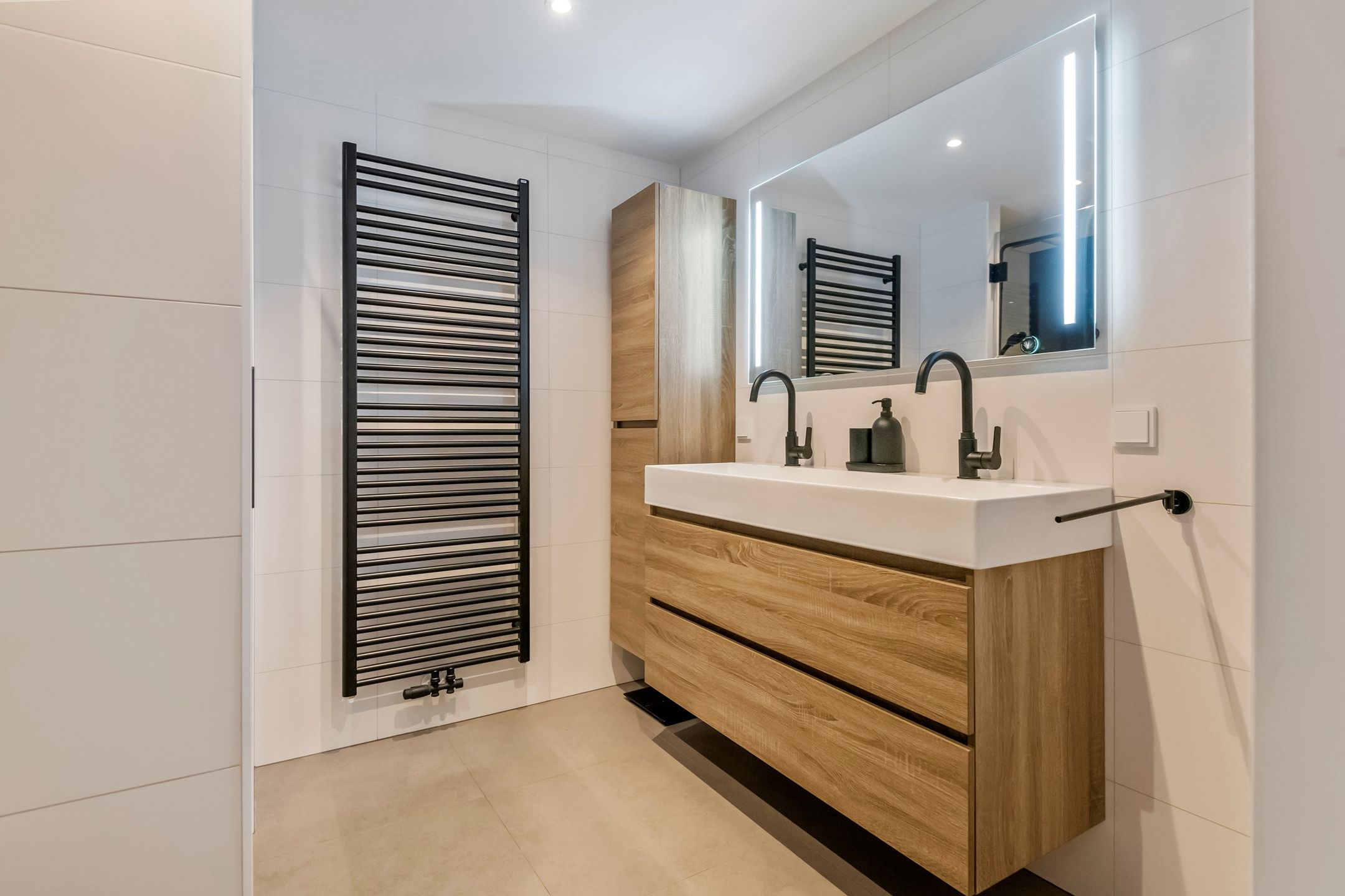 Foto 3 van Fregat 32