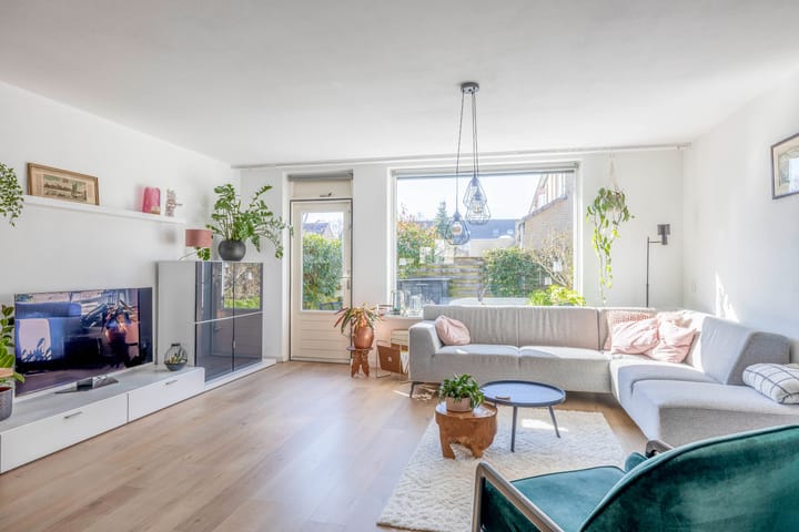 Foto 4 van Middenmolenlaan 61