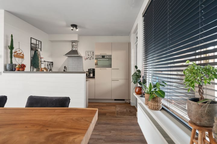 Foto 13 van Kluutplantsoen 8