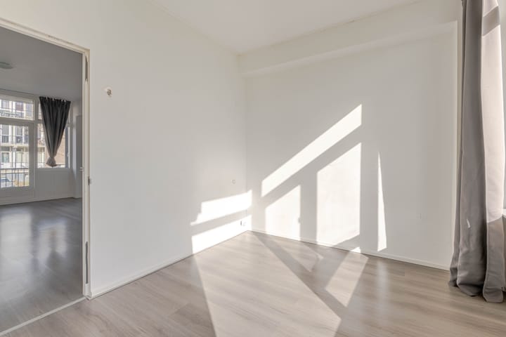 Foto 18 van Ellewoutsdijkstraat 170