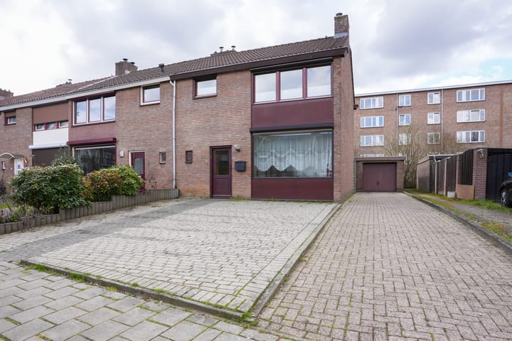 Photo 1 of Leeuwenhoekstraat 7