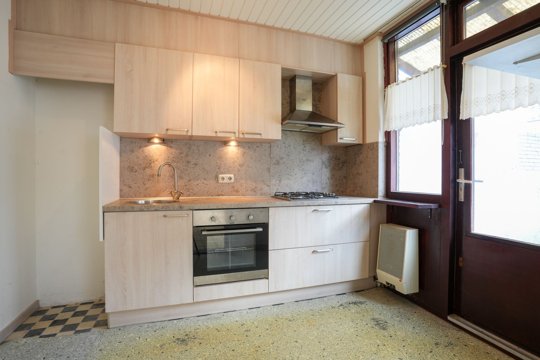 Photo 9 of Leeuwenhoekstraat 7