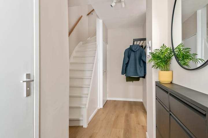 Foto 17 van Wethouder van den Burgstraat 6