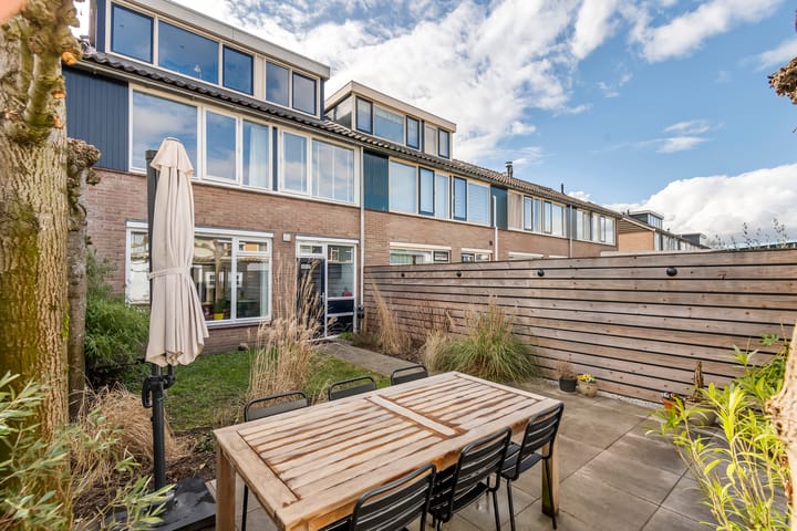 Foto 34 van Wethouder van den Burgstraat 6