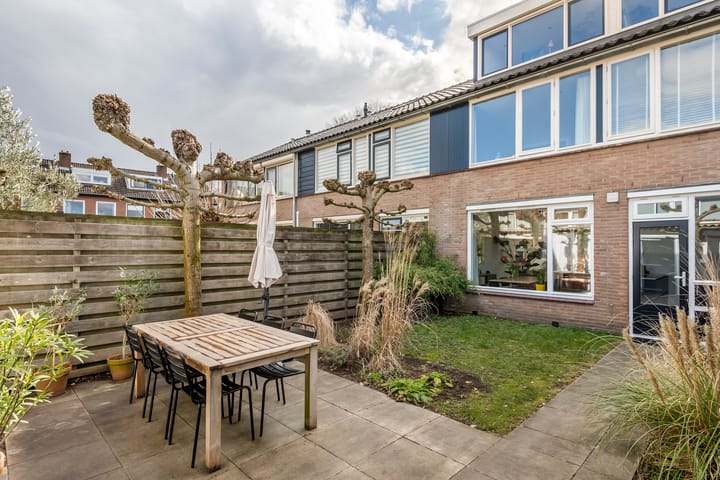 Foto 38 van Wethouder van den Burgstraat 6