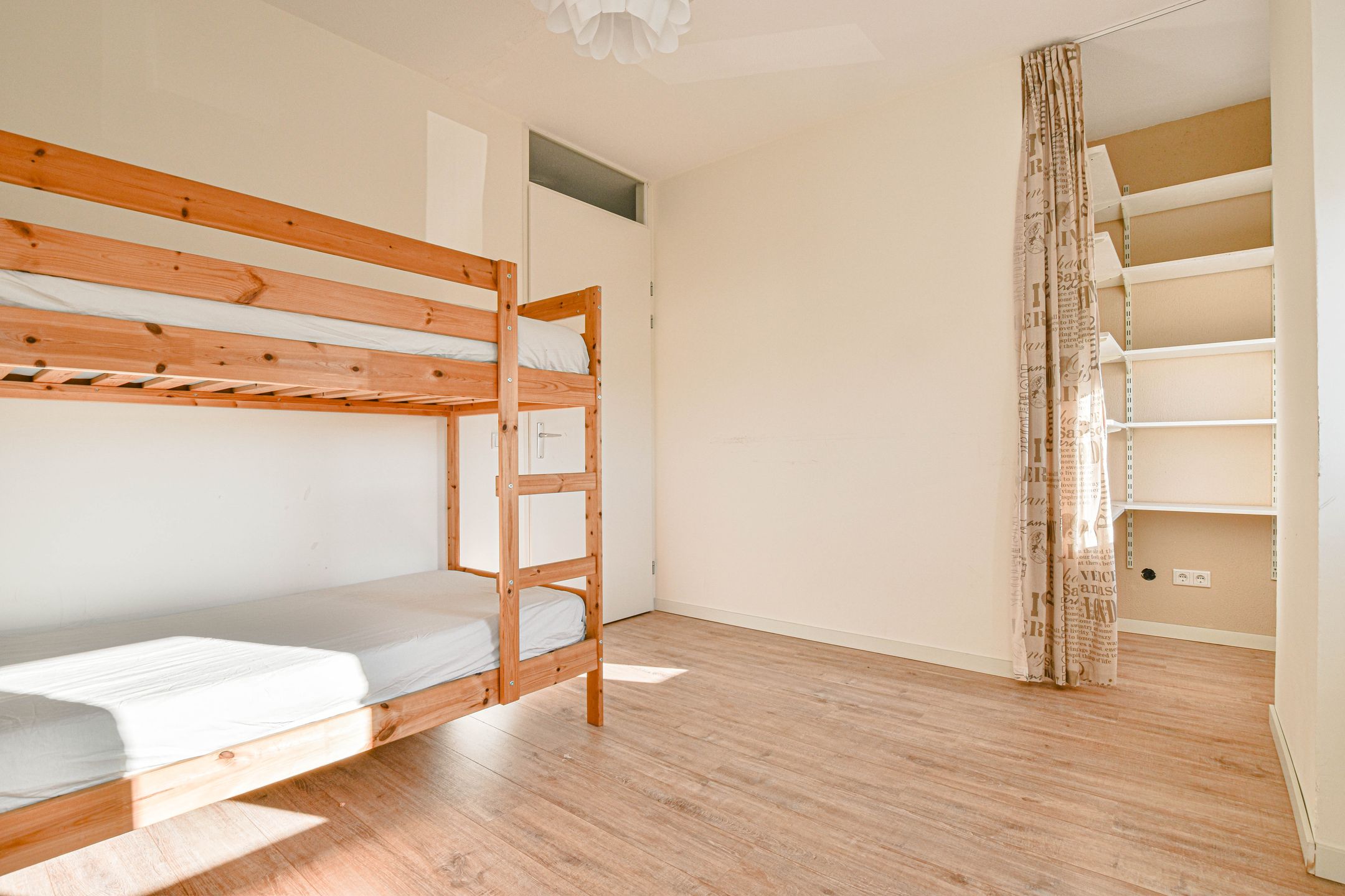 Foto 21 van Asterixstraat 83