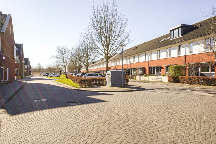 Foto 37 van Asterixstraat 83