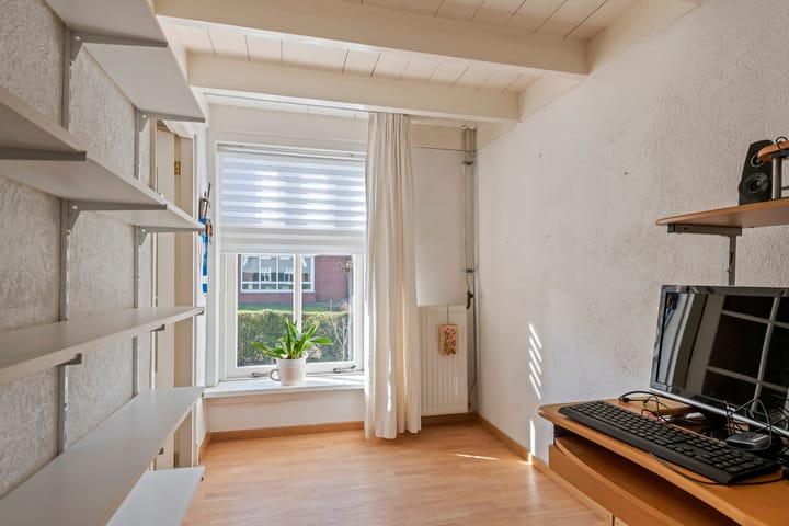 Photo 25 of Sportveldstraat 64