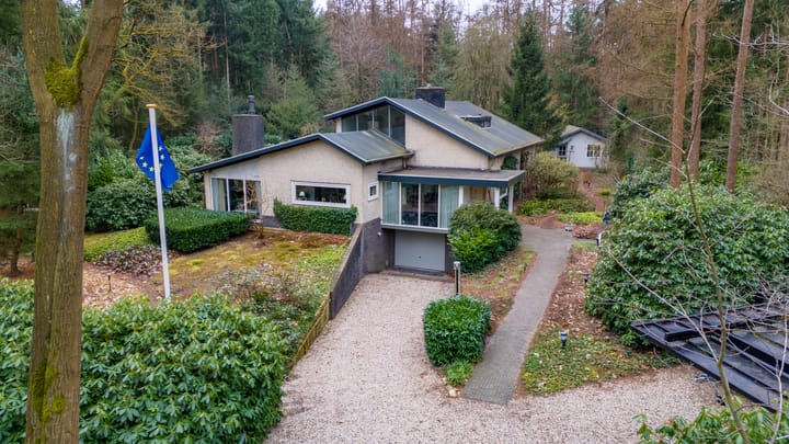 Foto 42 van Koningin Emmalaan 9