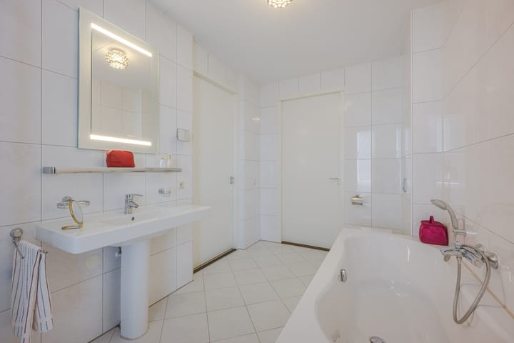 Foto 26 van Rouboslaan 106