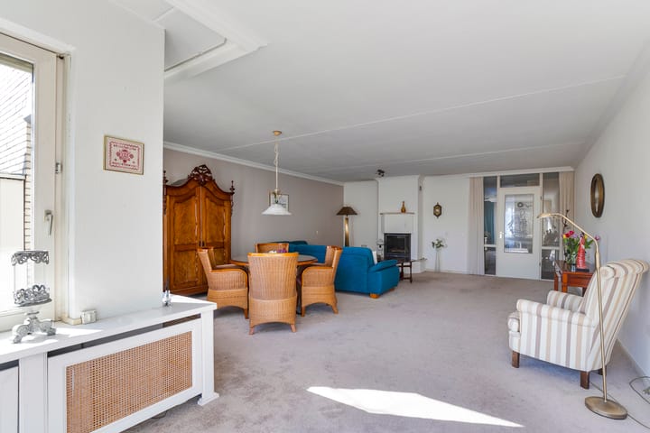 Foto 11 van Van Lingelaan 13