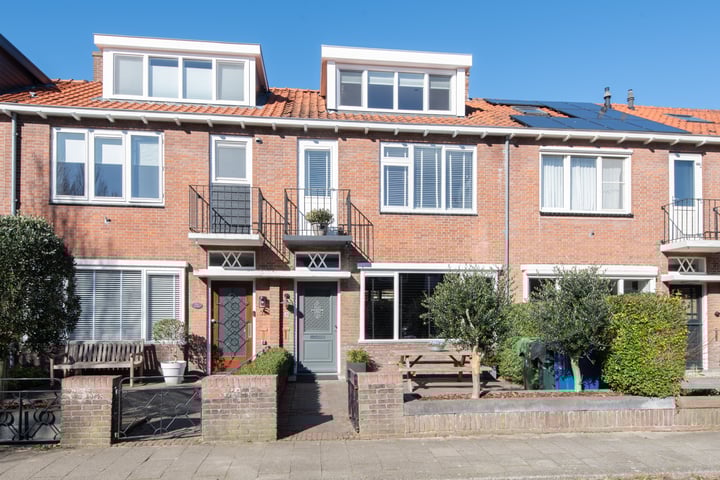 Anna van Burenstraat 30