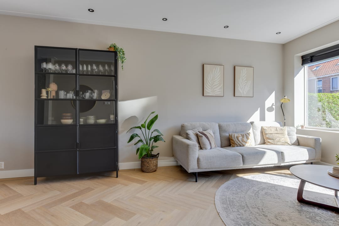 Foto 11 van Anna van Burenstraat 30