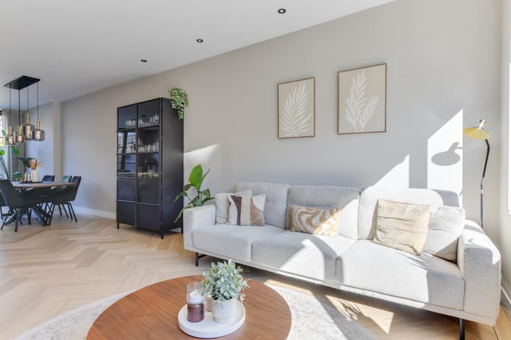 Foto 16 van Anna van Burenstraat 30